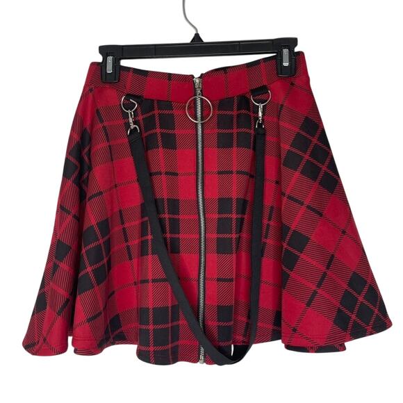 Hot Topic Plaid Mini Skirt Red Black Punk Grunge Strap Detail Skater Style Y2K - Picture 1 of 5